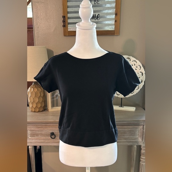 BCBGMaxAzria Tops - BCBGMaxAzria Cropped Tee
